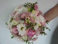 /album/svatebni-kytice/a20160527-182213-jpg/